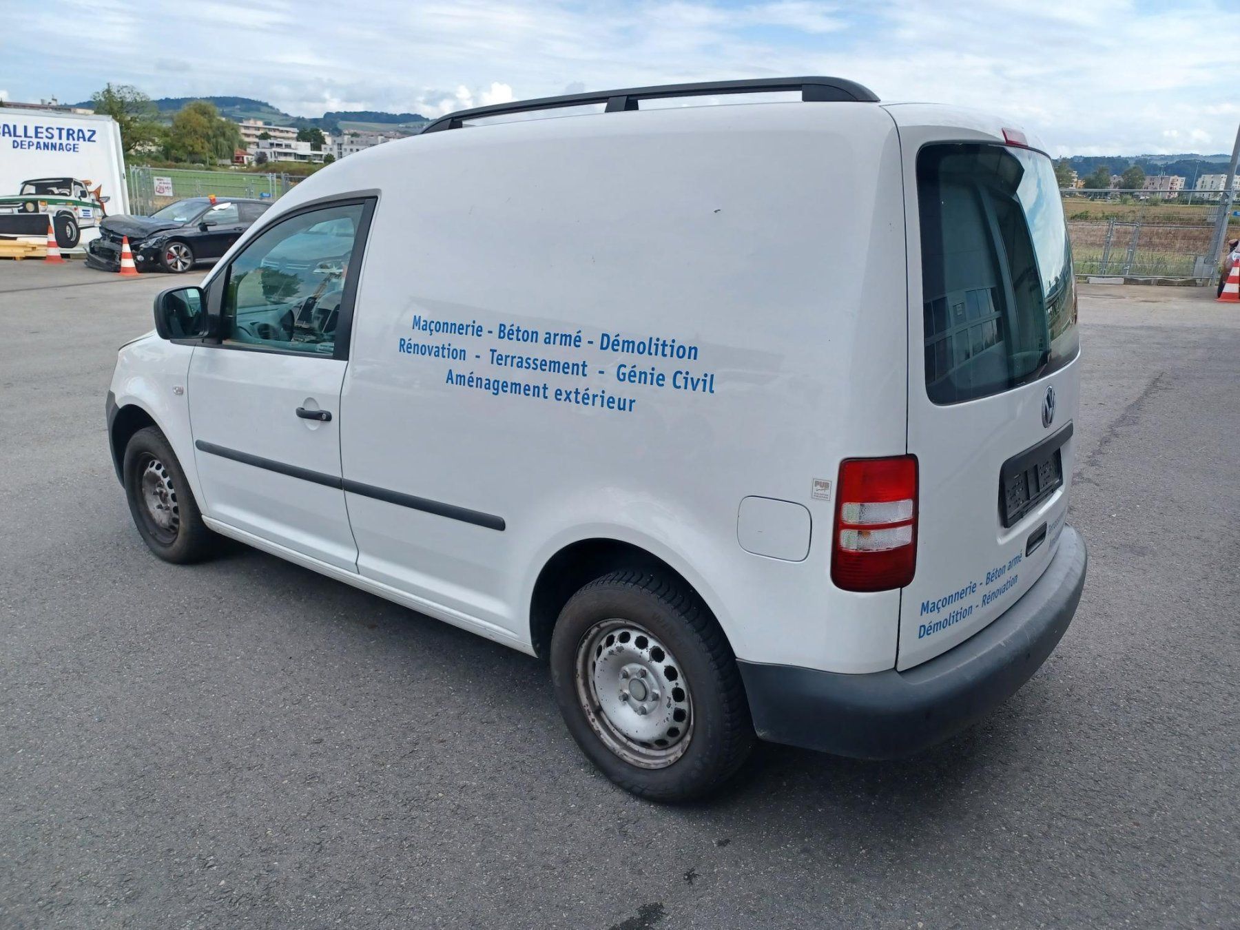 VW Véhicules utilitaires: VW Caddy 1.6 BMT – D'occasion à Yverdon-les-Bains par  5