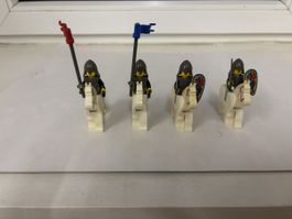 LEGO CASTLE 4x Knights (Rare/OOP)