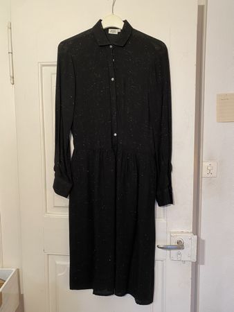 Kleid schwarz mit Goldfaden (Grösse 36)