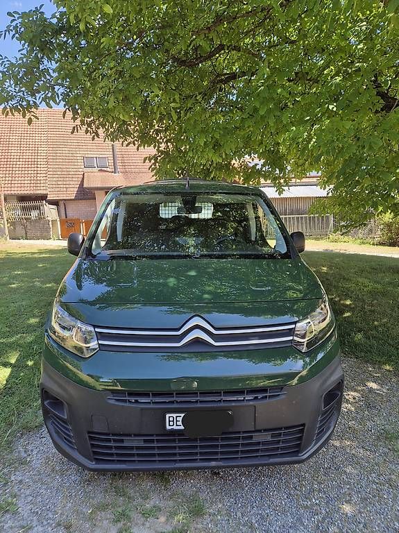 Citroën Nutzfahrzeuge: Citroën Berlingo 1.2i STT – Gebraucht aus Rapperswil BE von Cooper1275