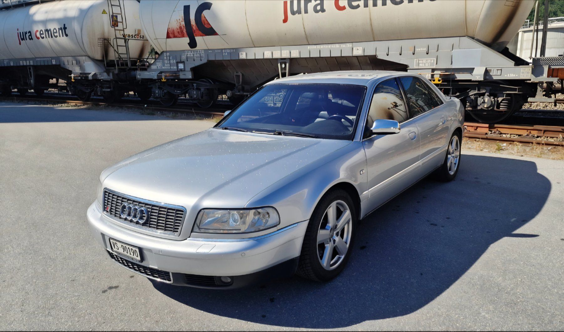 Audi Automobili: Audi S8 D2 – Usato da Visp venduto da mit_der_flex
