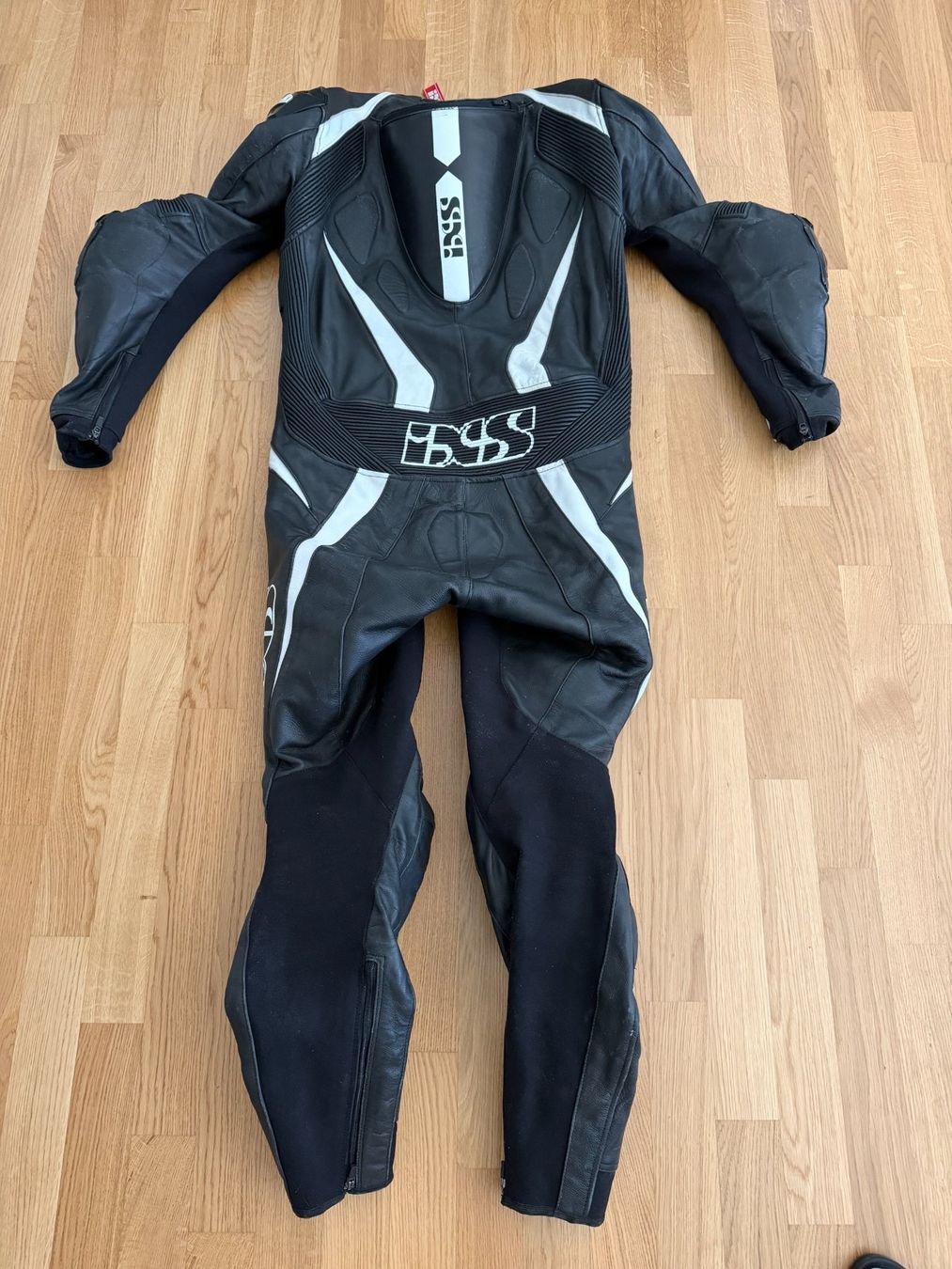 IXS Giacche: Motorrad Lederkombi Einteiler schwarz iXS – Usato da Dübendorf venduto da tha_57ql 3