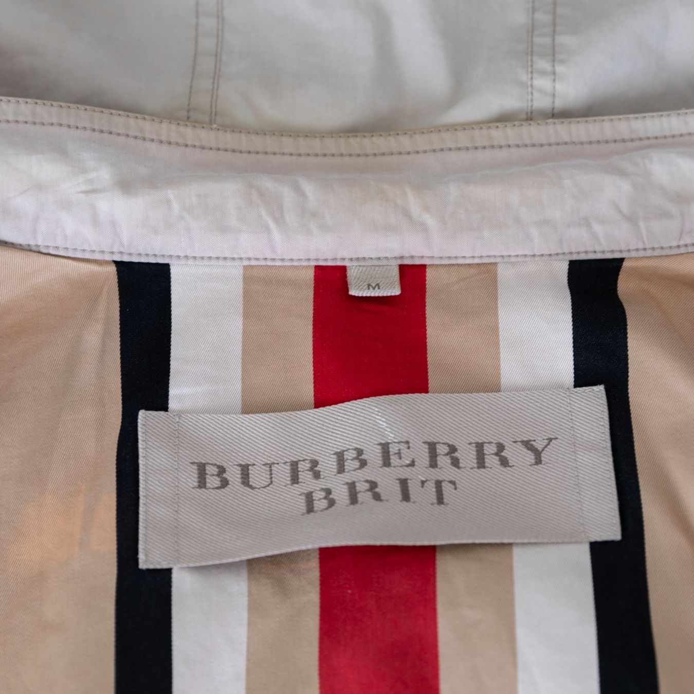 Burberry Giacche: Burberry Jacke beige M – Usato da Gordola venduto da parided 3