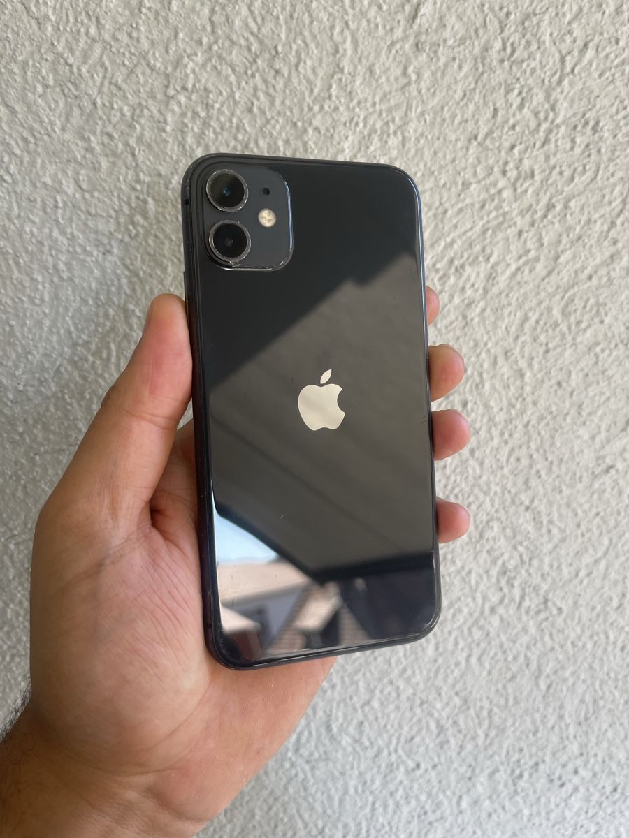 Apple Telefoni cellulari / Smartphones: IPhone 11 64gb Akku 100% – Usato da Biel/Bienne venduto da Pro.max
