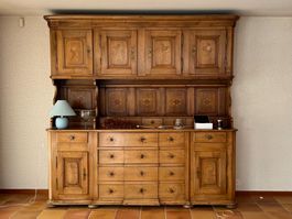 grand vaisselier de famille ancien