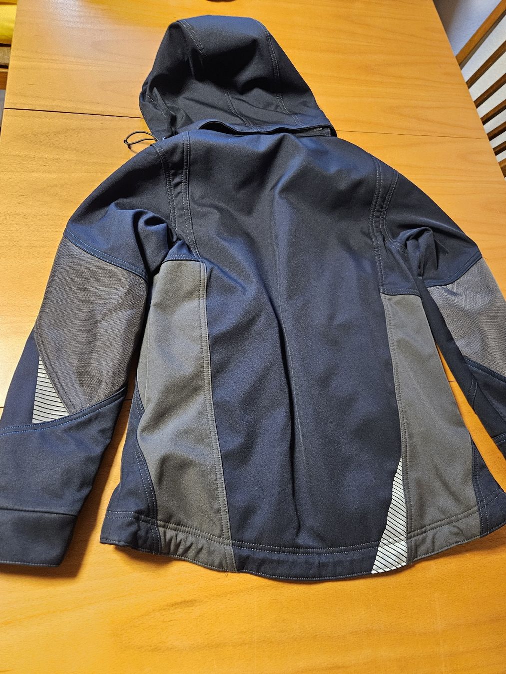 Giacche: Damen Softshelljacke Dassy Gr. S Blau/Grau Arbeitsjacke – Usato da Gutenburg venduto da Andle219 5