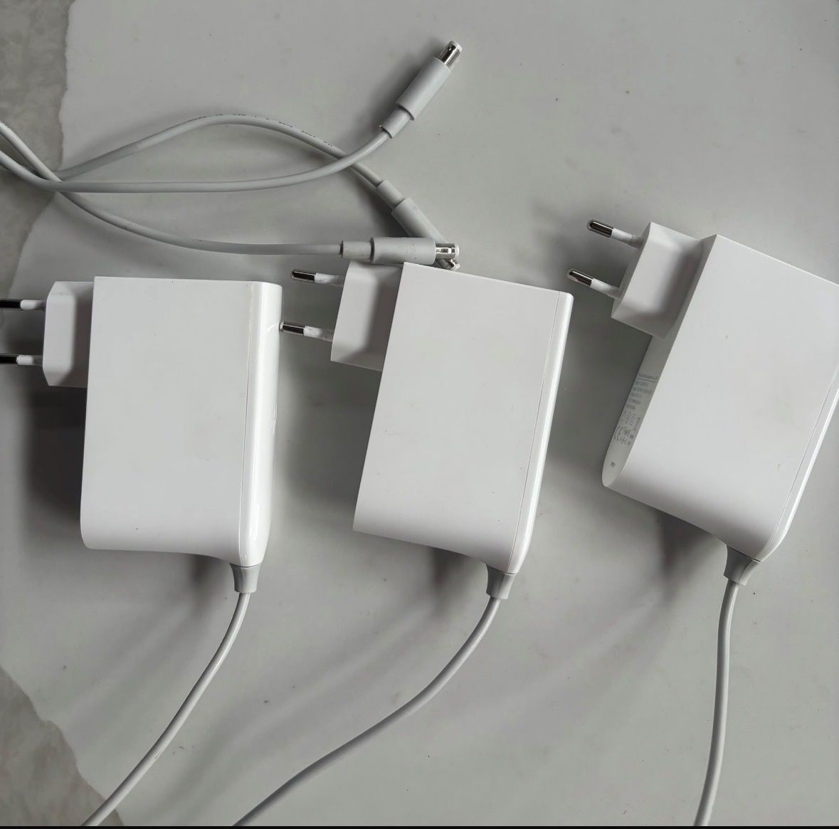 Amplificateurs: Wlan-Verstärker TP Link Deco M9+ – D'occasion à Pfaffhausen par Azile 2