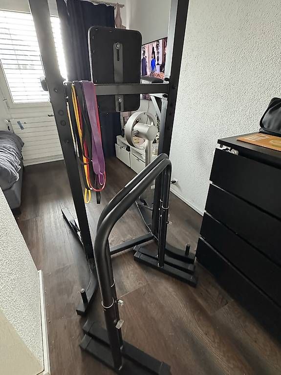 Hometrainer: Gym Gerät + 2 separate Dipstangen – Usato da Rütihof venduto da lev_fr8h 2