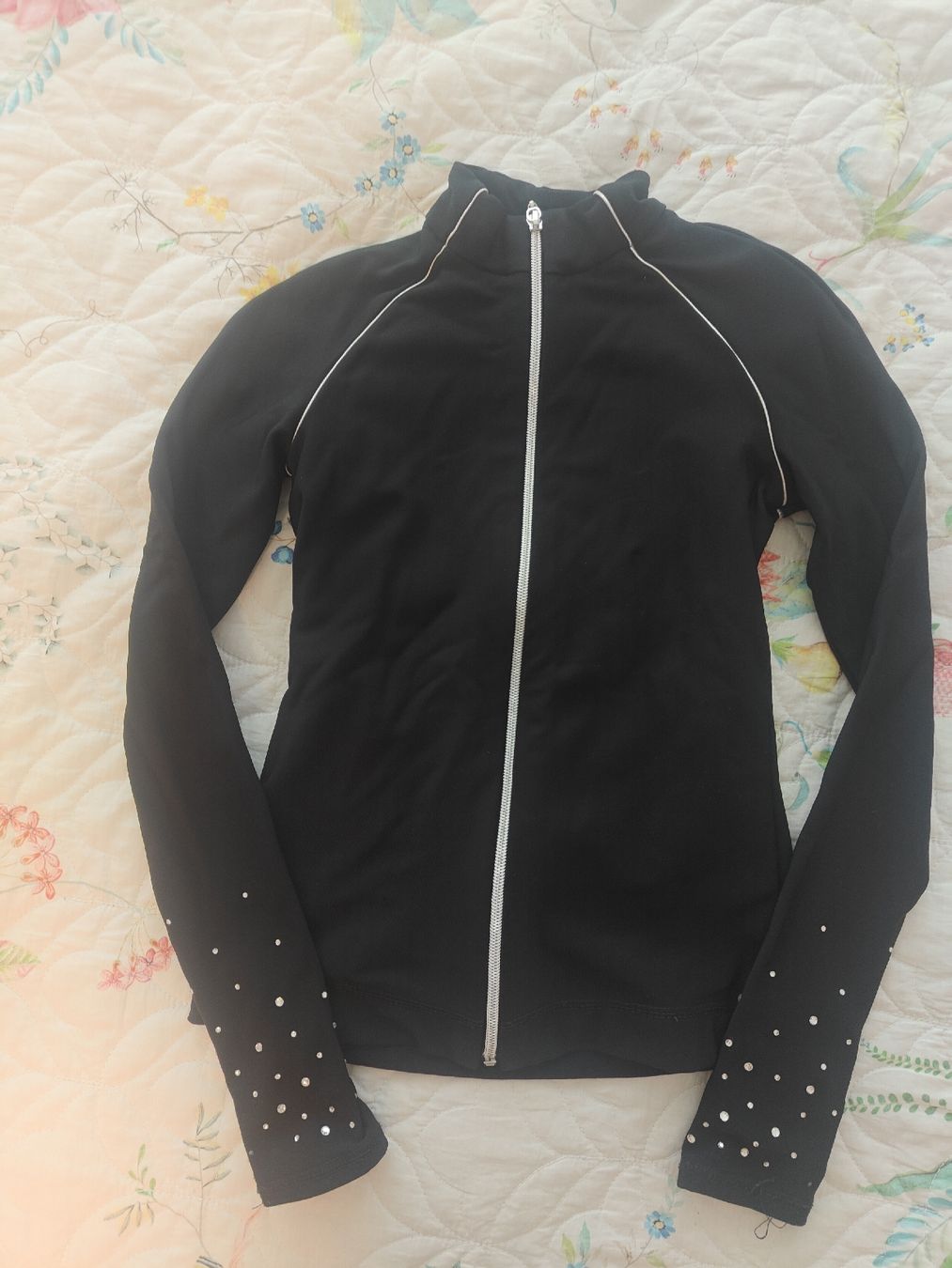 Lotti & Set di vestiti: Eiskunstlauf Training Anzug, gr.134 – Usato da Fällanden venduto da ant_vq57 3