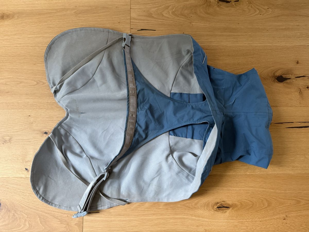 Hurtta Bekleidung: Hurtta Regenmantel 40cm – Gebraucht aus Kölliken von pho_2wcw 1