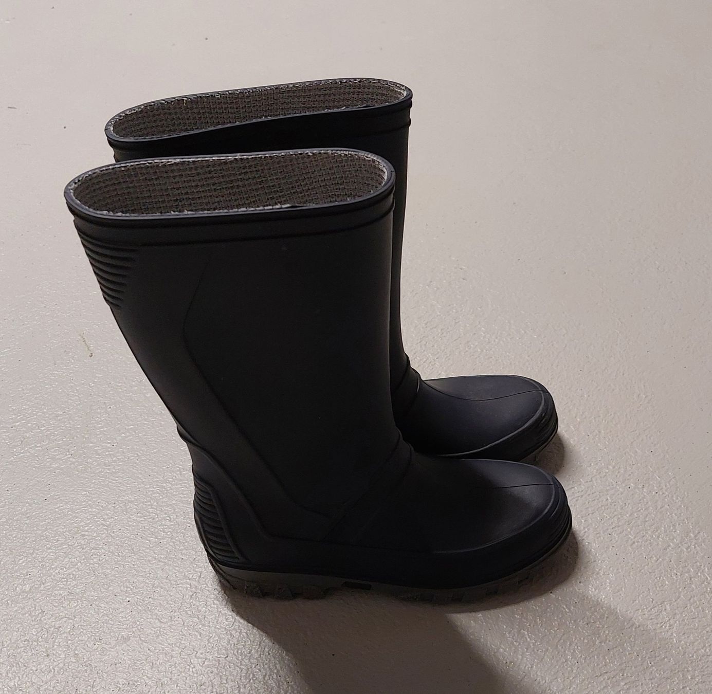 Schuhe für Jungen: Regenstiefel Grösse 28 – Gebraucht aus Hefenhofen von mar_pm5k 1