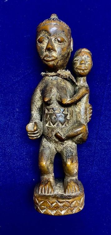 Afrikanische alte Bakongo Figur Mutter mit Kind | Kaufen auf Ricardo