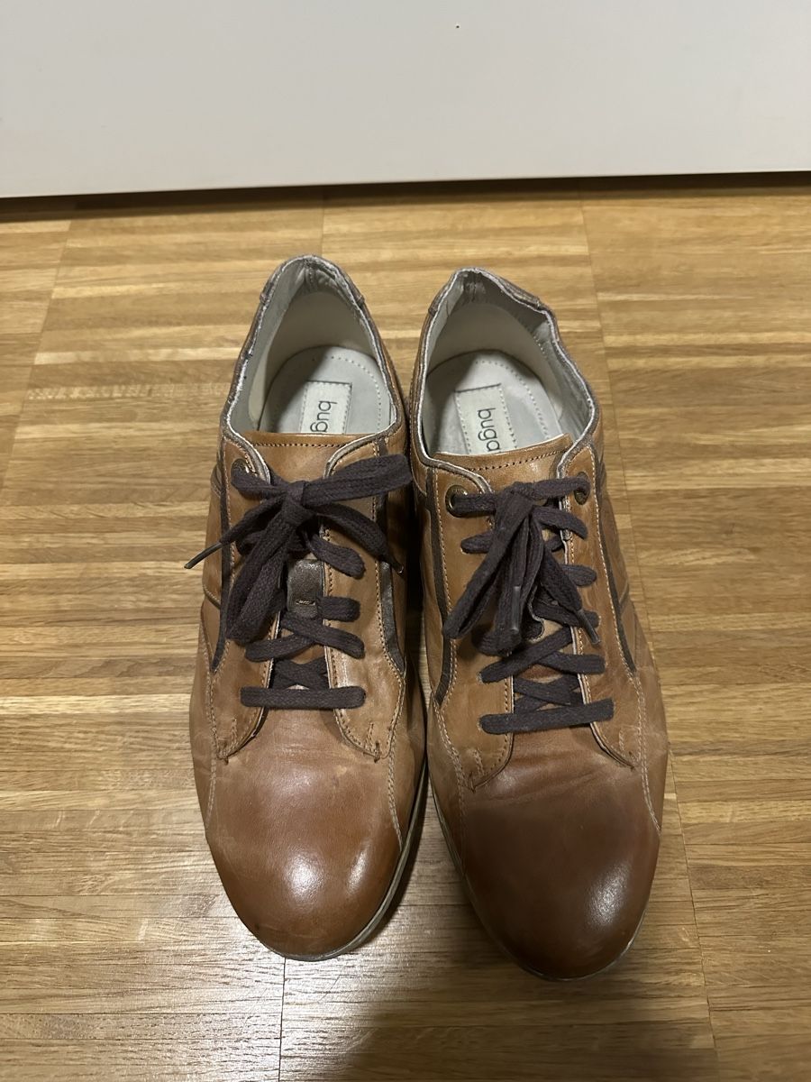 Bugatti Scarpe da uomo: Bugatti Schuhe Gr. 40, braun, Leder – Usato da Basel venduto da Zekoo. 1