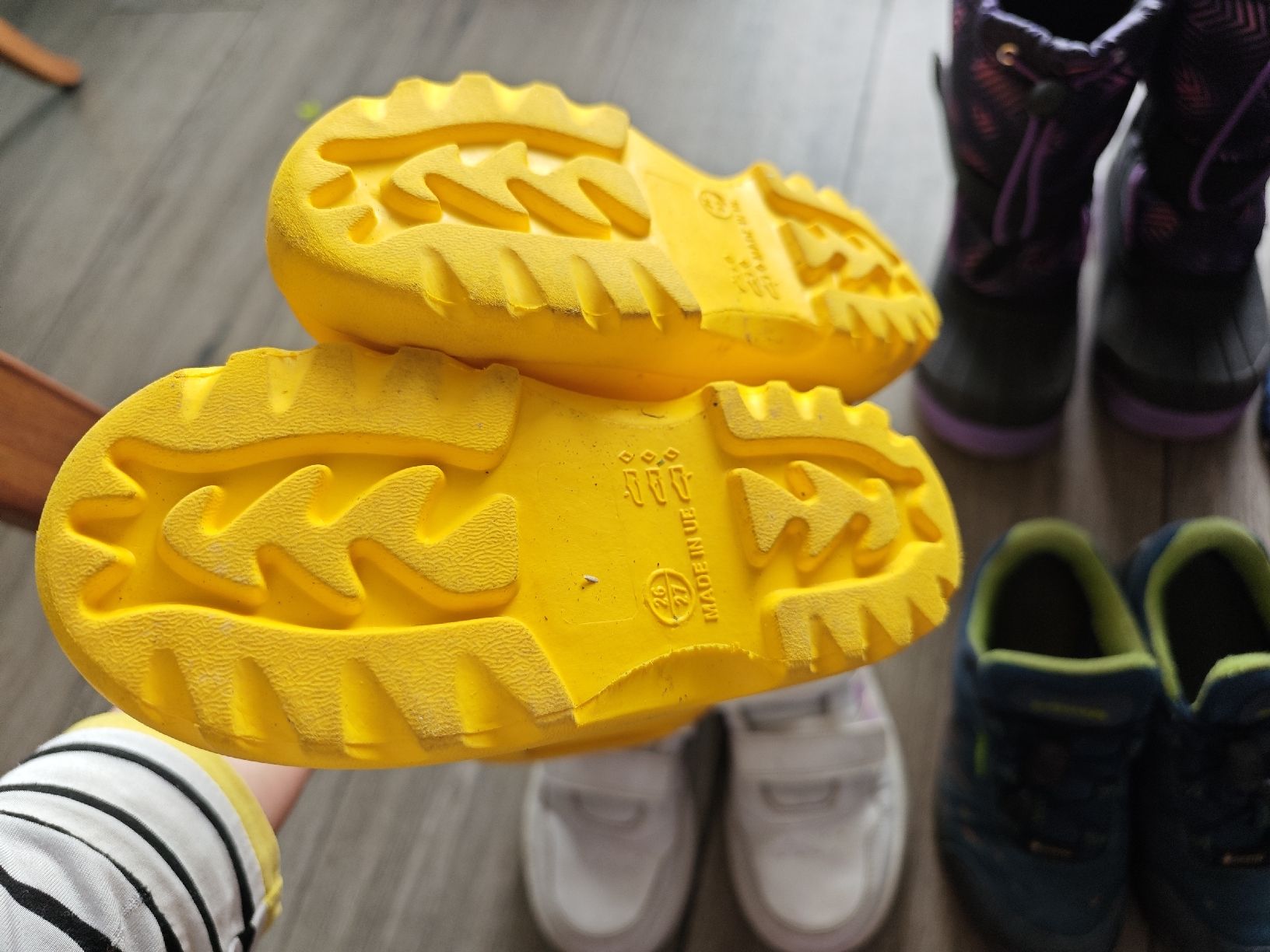 Scarpe per ragazze: Schuhe Mädchen Gr.28 – Usato da Egerkingen venduto da Skorpion.ch 1