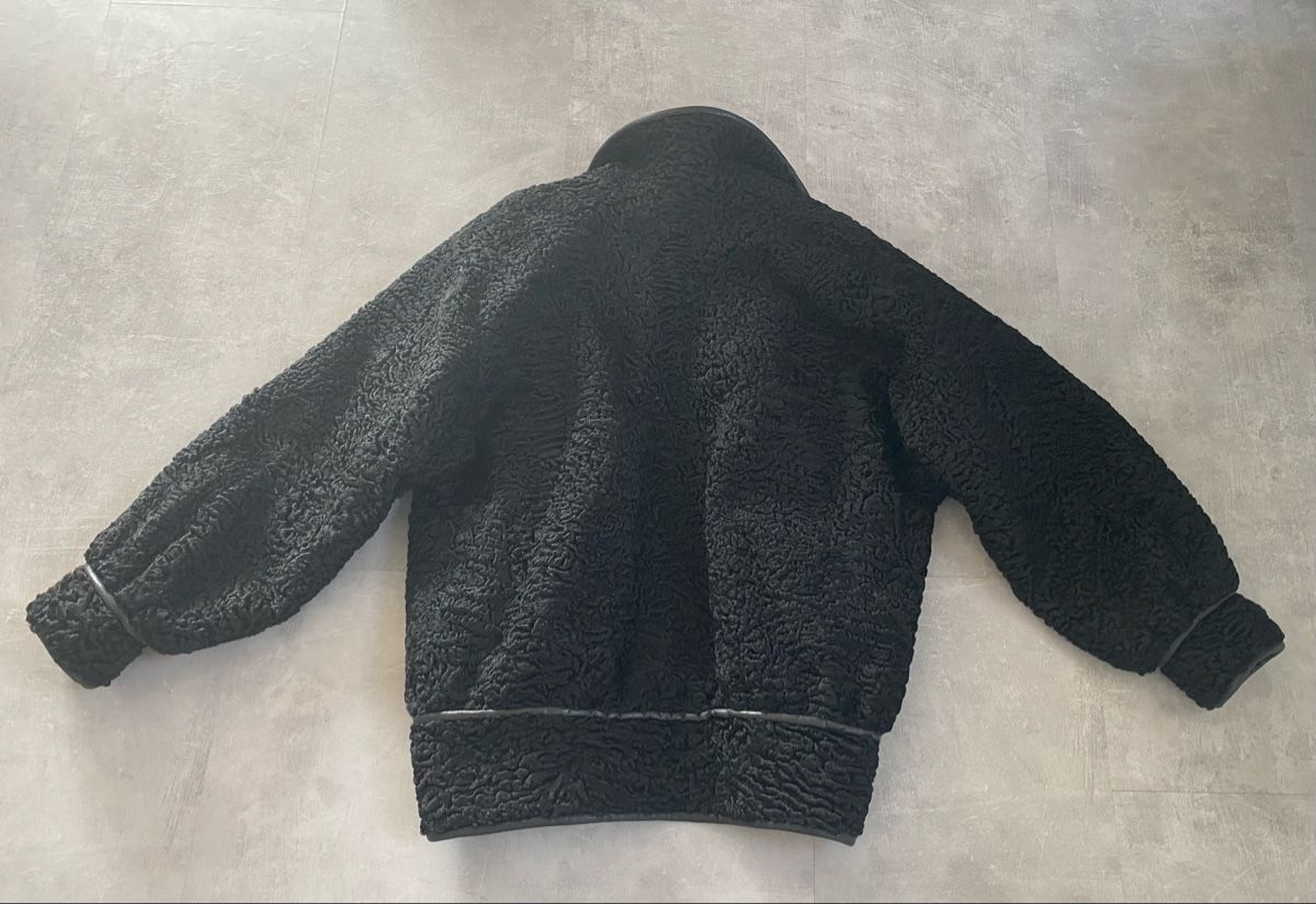 Giacche: Blouson aviateur en astrakan. – Usato da Echallens venduto da 1961zap 1
