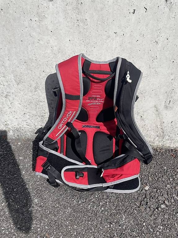 Zaini: Sac à dos freerider ortovox  – Usato da Villars-sur-Glâne venduto da Jeanne_z8yk 1