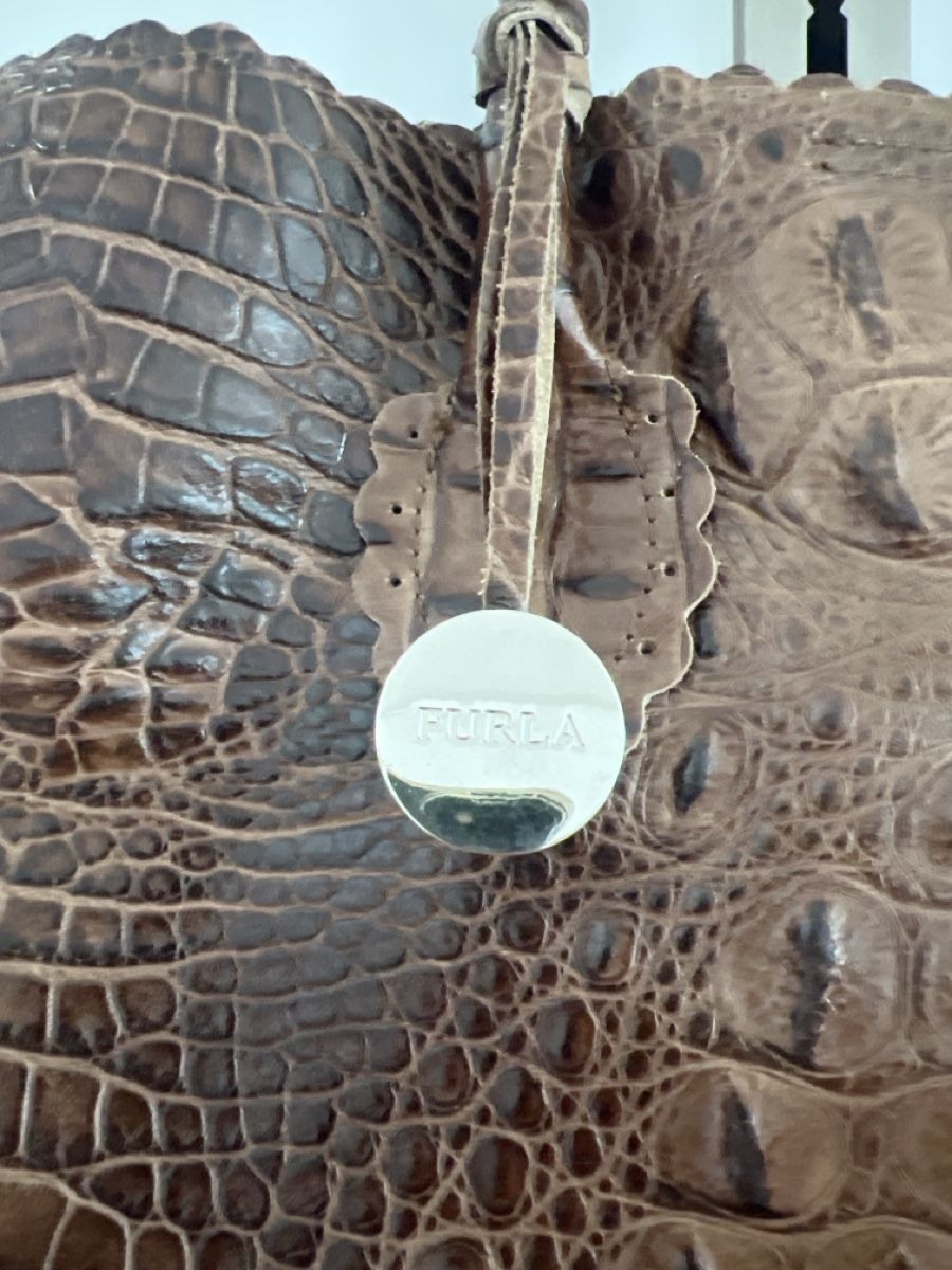 Furla Borse da donna: Furla Brown Croc Embossed Leather Tote – Usato da Zürich venduto da ralph__ 1