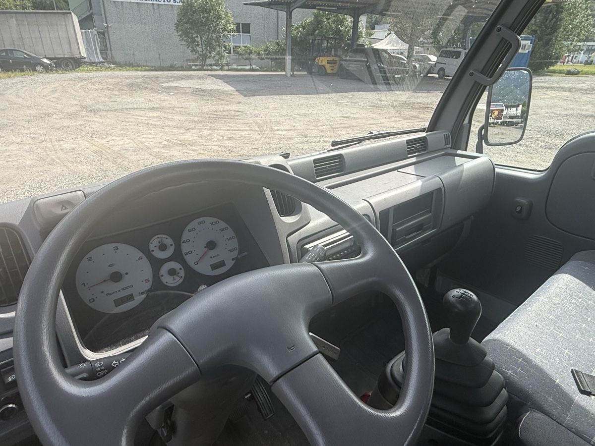 Nissan Nutzfahrzeuge: Nissan – Gebraucht aus Muralto von Flow1975 6