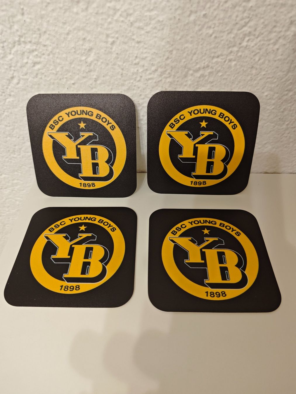 Sottobicchieri: BSC YB Young Boys Getränkeuntersetzer – Nuovo (secondo la descrizione) da Grosshöchstetten venduto da asi_qp5q