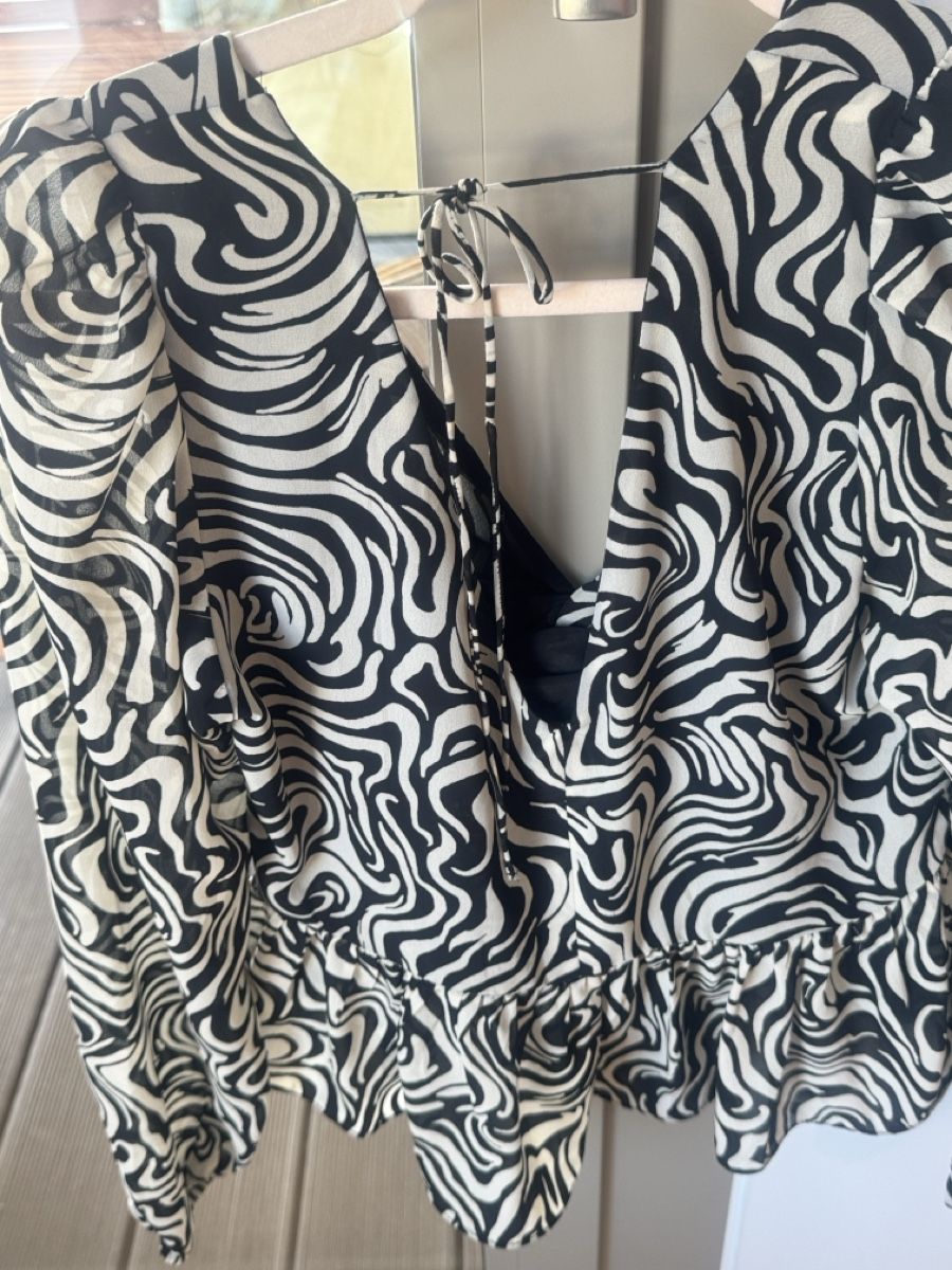 H&M Blusen: Zebra Print blouse – Gebraucht aus Zürich von Sefora_sp 1