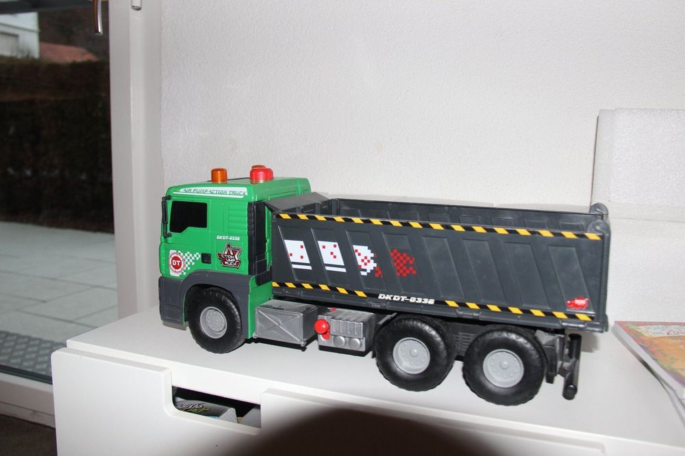 Kipplaster von Dickie Toys Kaufen auf Ricardo