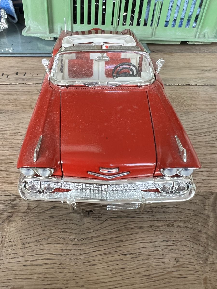 Chevrolet Modellini d'auto: Chevrolet Impala Modellauto – Usato da Sevelen venduto da Ritiplampi 3