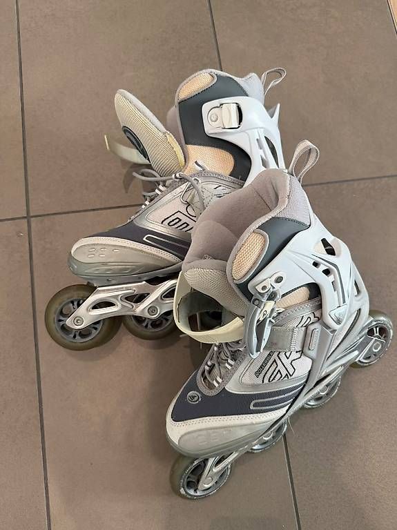 Patins à roul. & inline: Inline Skates Grösse 39 – D'occasion à Uster par nat_w6qv