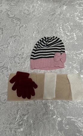 Set guanti, cuffia e sciarpa 