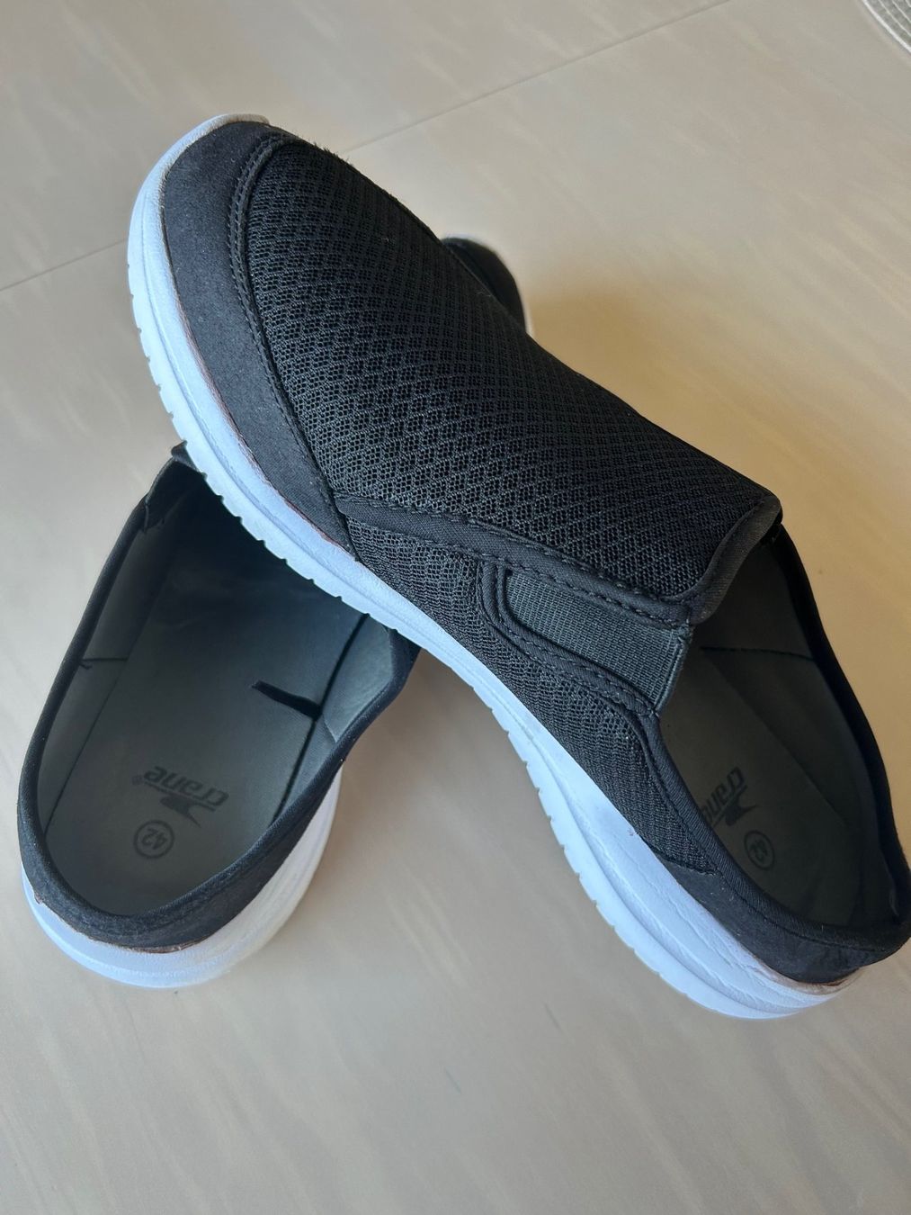 Scarpe da uomo: Slipper in Gr. 41/42, schwarz – Usato da Russikon venduto da Pebblybeach 1