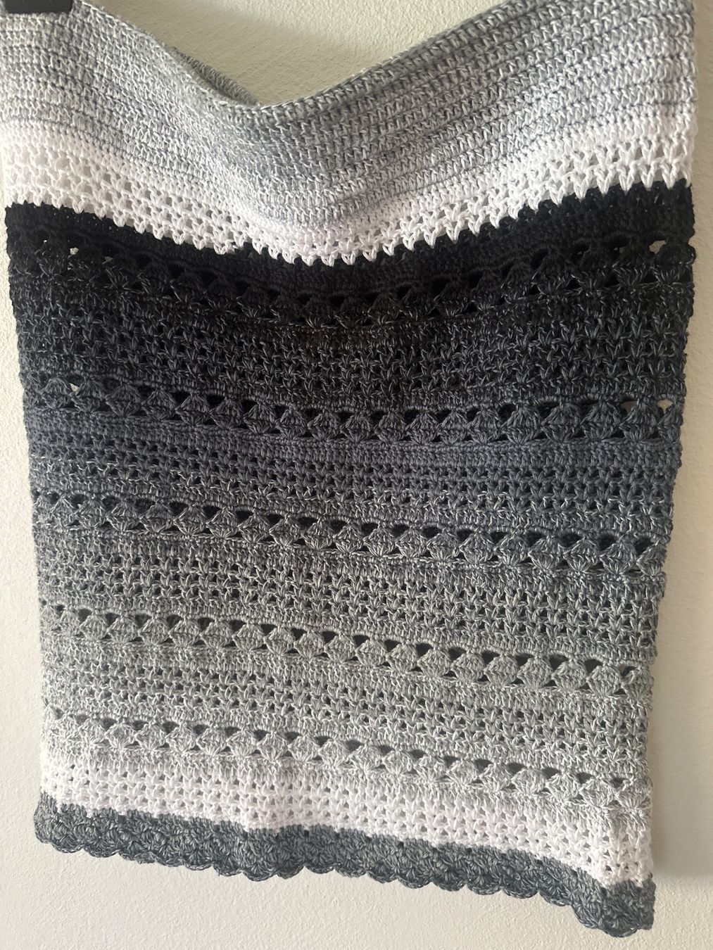 Gonne: HANDGESTRICKTER ROCK GRAU-WEISS FARBVERLAUF – Nuovo e nell'imballaggio originale da Meienried venduto da ManuelaBoutique 2