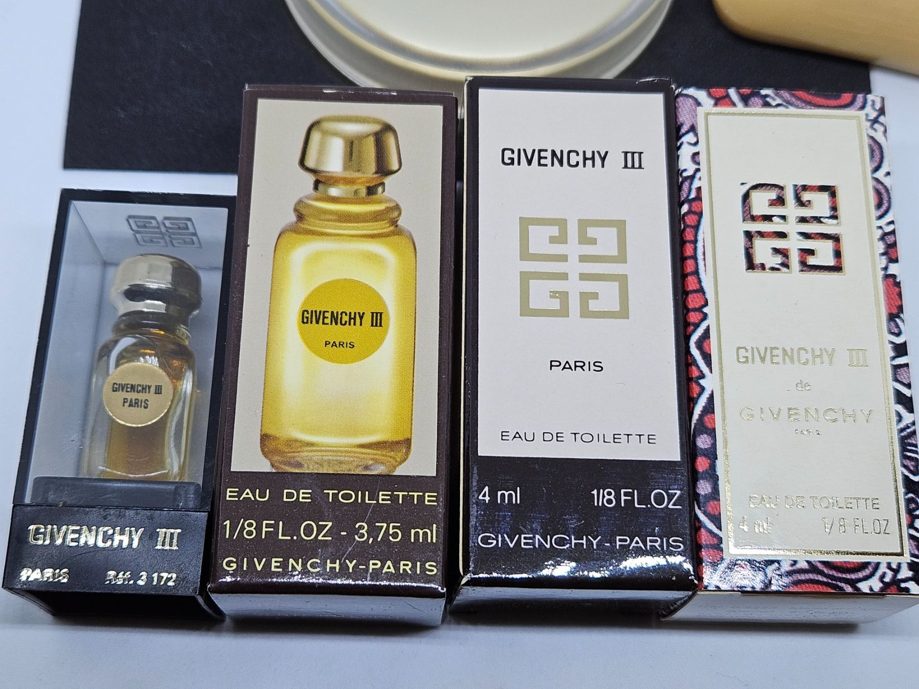 Givenchy Profumi & Eau de Toilette: GIVENCHY III déclinaison de miniatures avec emballages – Nuovo e nell'imballaggio originale da Romanel-sur-Lausanne venduto da delaforet 2