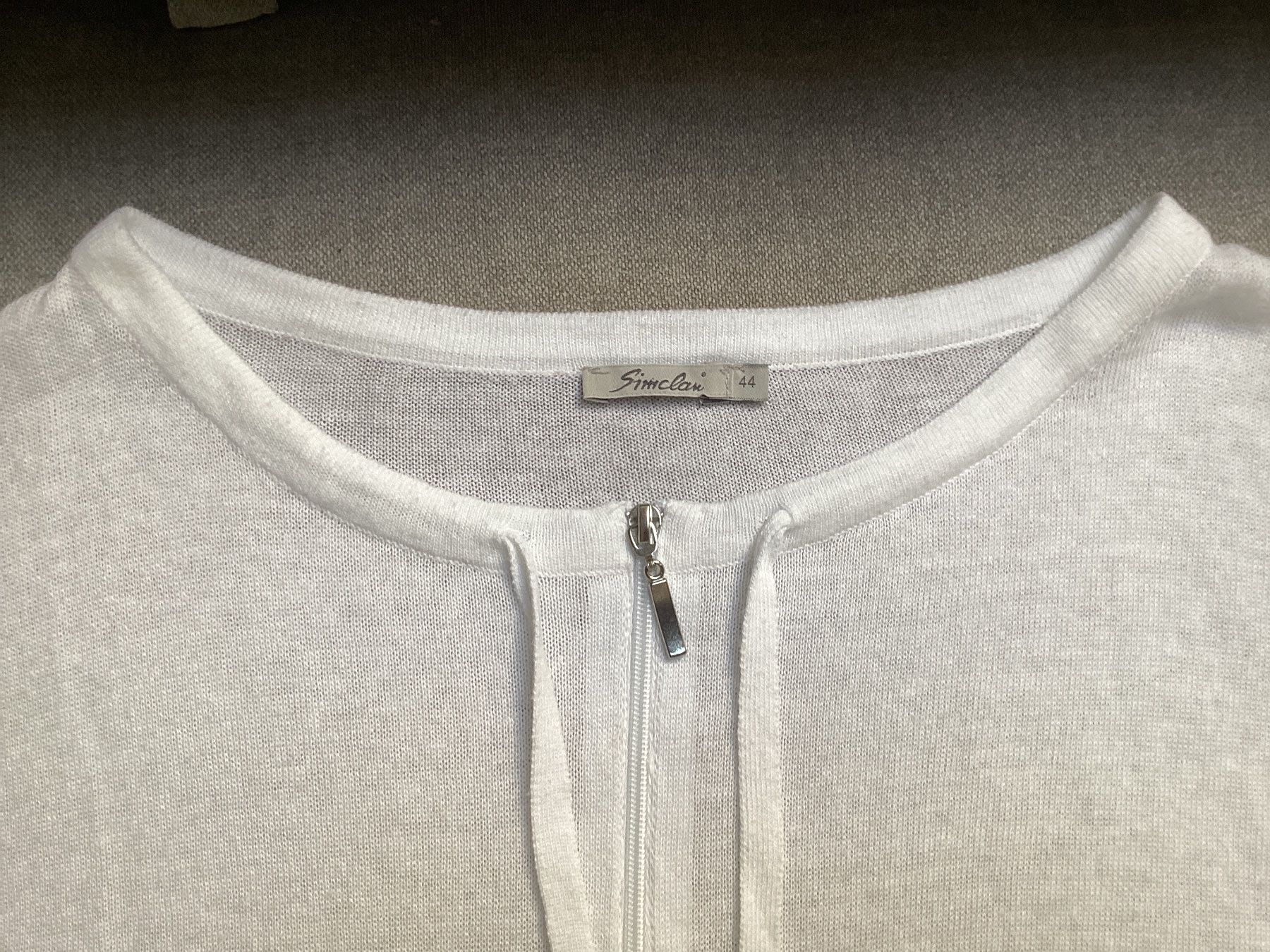 Pulls & Sweat-shirts: Damen Pullover /Jäckli weiss Simclair Gr. 44 Reissverschluss – D'occasion à Homberg b. Thun par Homata 2