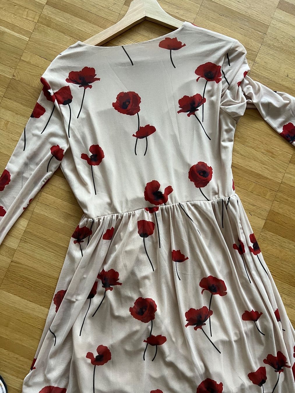 Na-kd Vestiti: Damen Maxikleid NA KD – Usato da Fällanden venduto da Caramel7 3