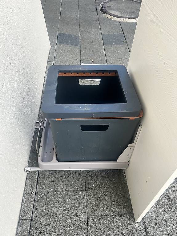 Caisses de transport: Kerichtbox – D'occasion à Sutz par SteinerRico 1