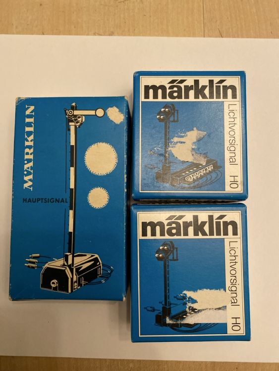 Marklin 2328 + 2337 – 2 Signaux Avancés + 1 Signal Principal (vintage, Bon état)
