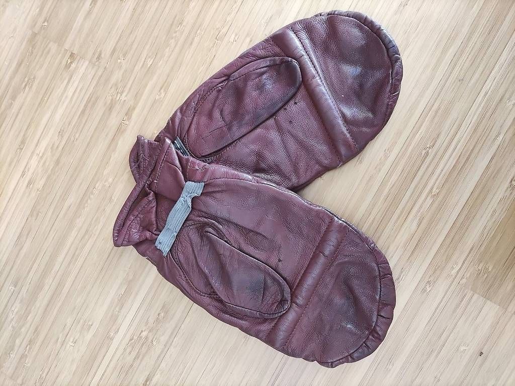 Altri accessori da uomo: Antike Vintage Boxhandschuhe aus Leder – Usato da Männedorf venduto da 12_Angry_Doughnuts 3