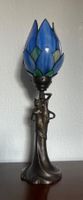 Tischlampe im Tiffany-/Jugendstil mit Frauenfiguren