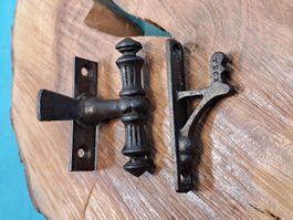 1 antike Fenster Olive mit Vorreiber & Kloben (LOT2570#FBS2)