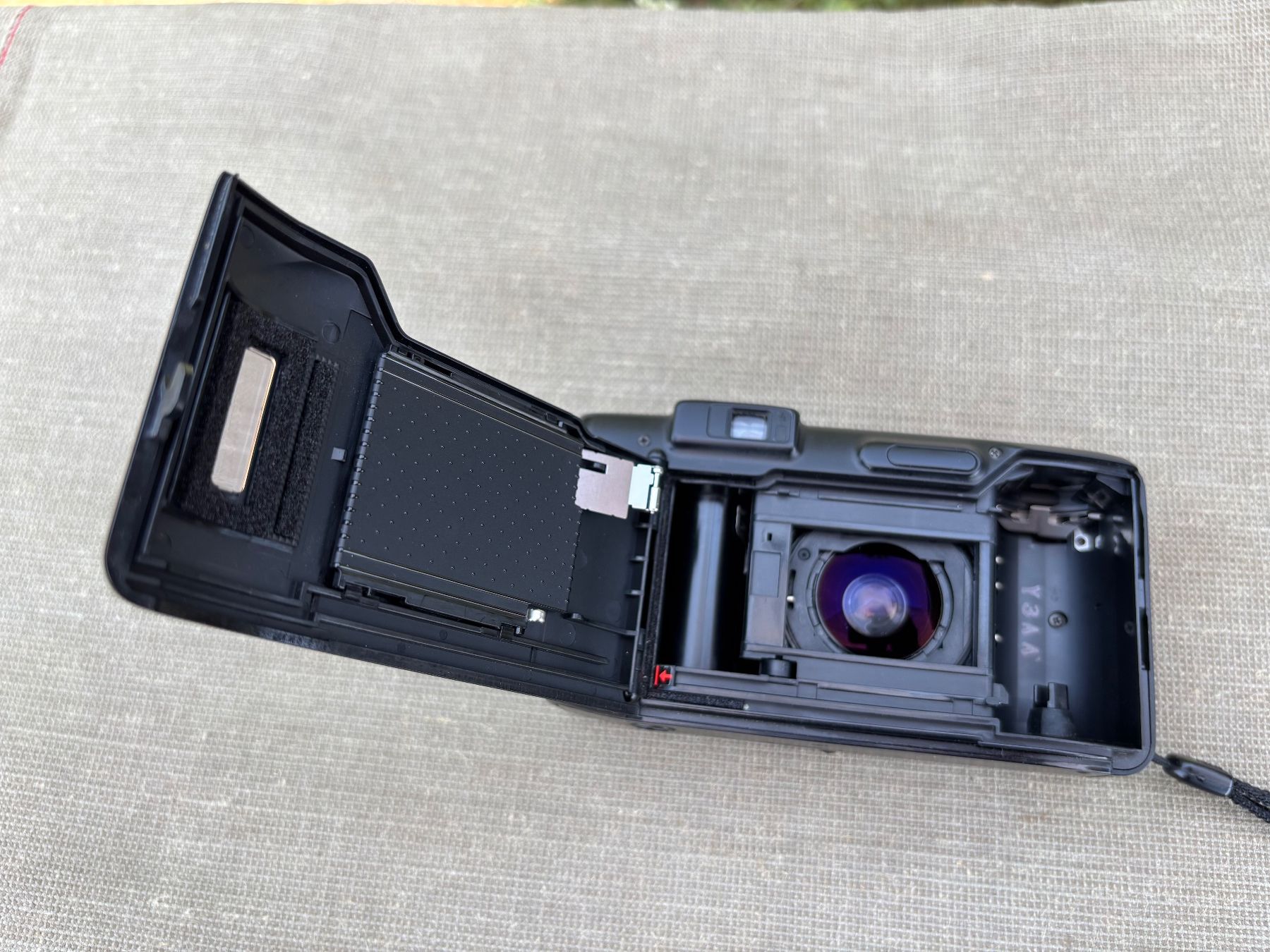 Nikon Fotocamera: Nikon Zoom 300 AF Kamera – Usato da Feldbach venduto da Olive1 8
