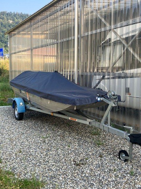 Bateaux: Alu Flachbodenboot mit Anhänger – D'occasion à Aarburg par jemi63 3