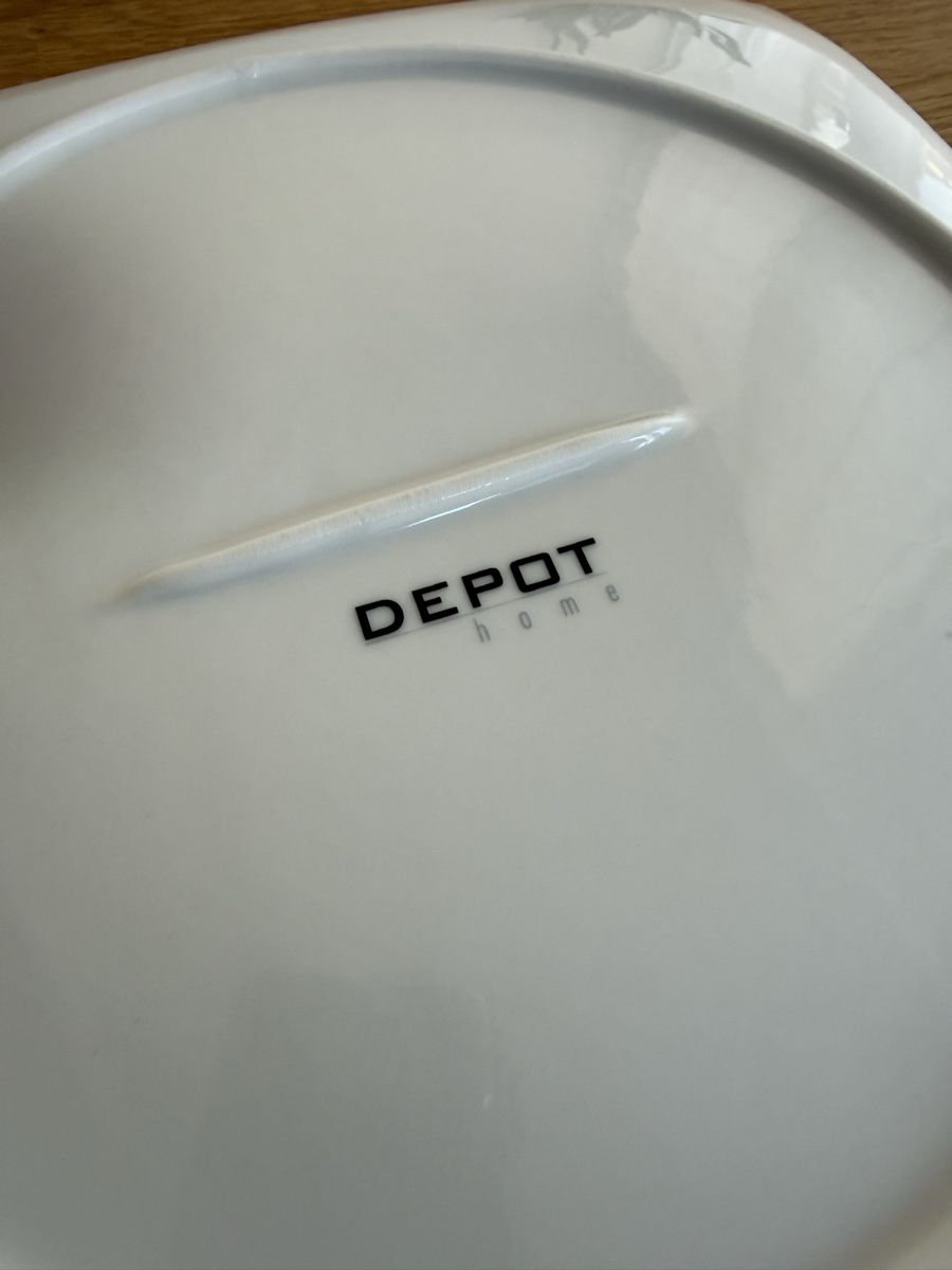 Piatti: Depot Home Teller – Usato da Schaffhausen venduto da GLXTCH 1