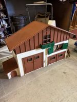 Grosse Puppenhaus mit Zubehör vom Brockicenter