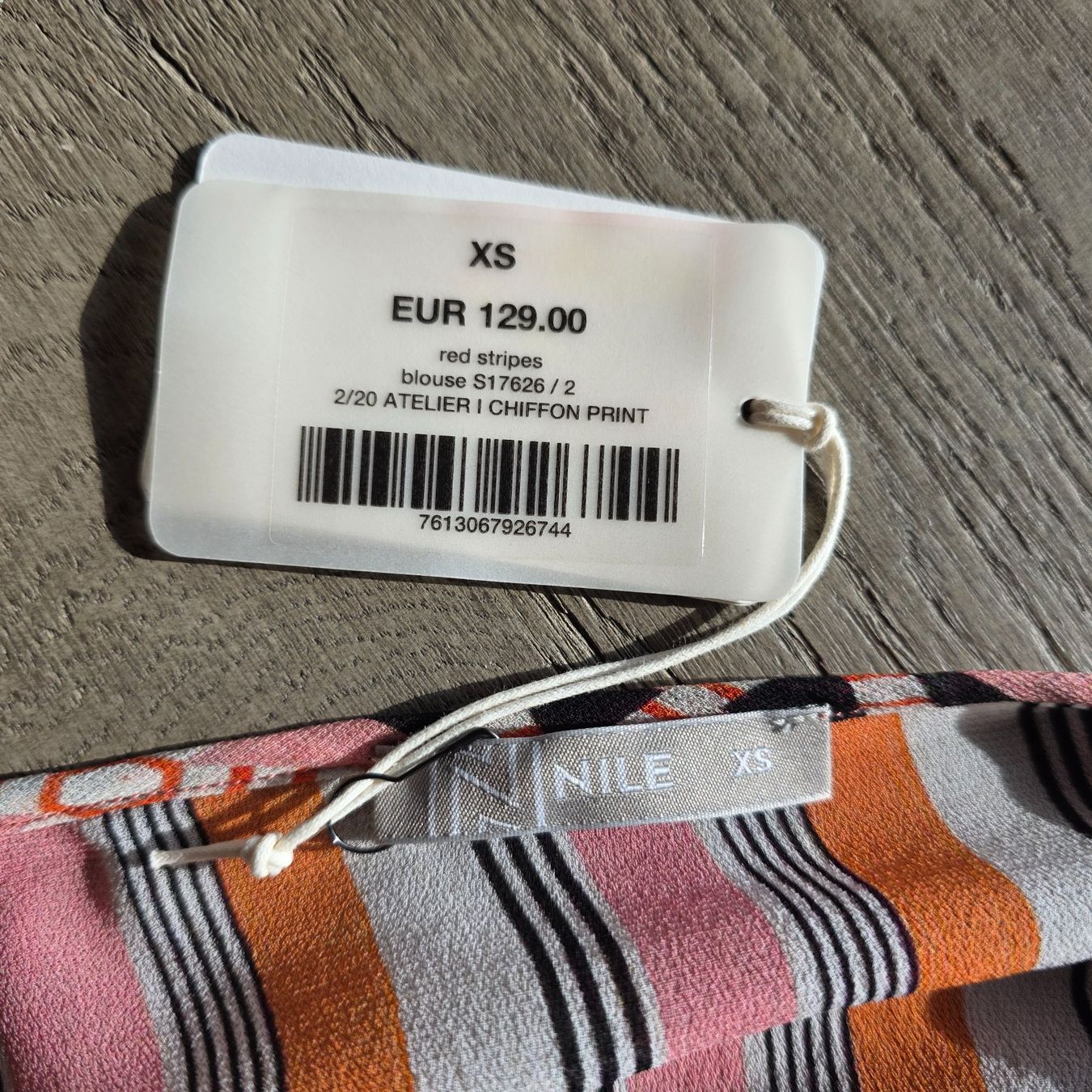 Nile Blusen: 🐸 NILE VISKOSE BLUSE GESTREIFT NEU – Neu und originalverpackt aus Môtier (Vully) von Frogs 2