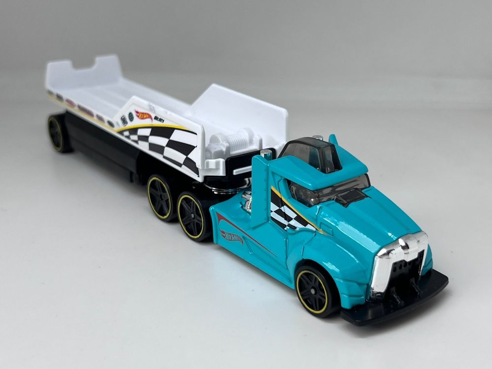 Hot Wheels Super Rigs #65 (Gebraucht) in Wildegg für CHF 5.9 – mit ...
