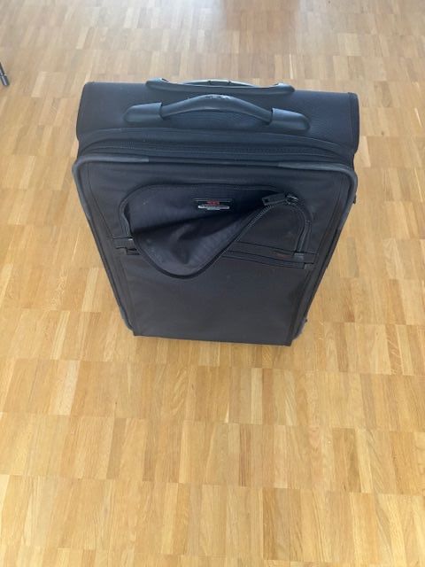 Tumi Valigie: Tumi Kabinenkoffer mit zwei Rollen – Usato da Basel venduto da kimagreggs