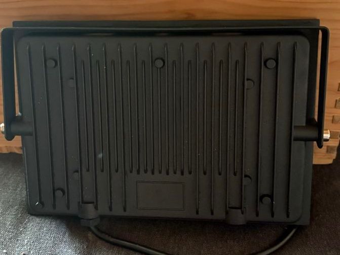 Lampes: 100W LED Aussenstrahler IP66 / sehr hell – Neuf (Voir description) à Zwingen par imh_bl67 2