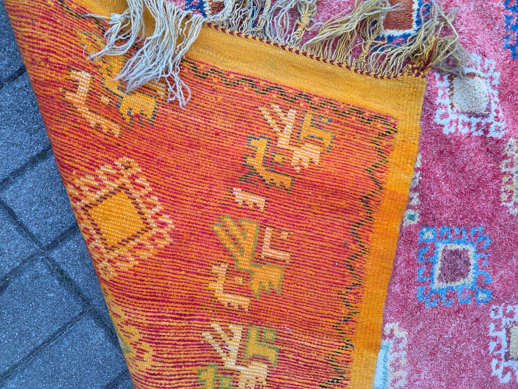 Tappeti: Teppich – Usato da Schwanden i.E. venduto da ubub6 2