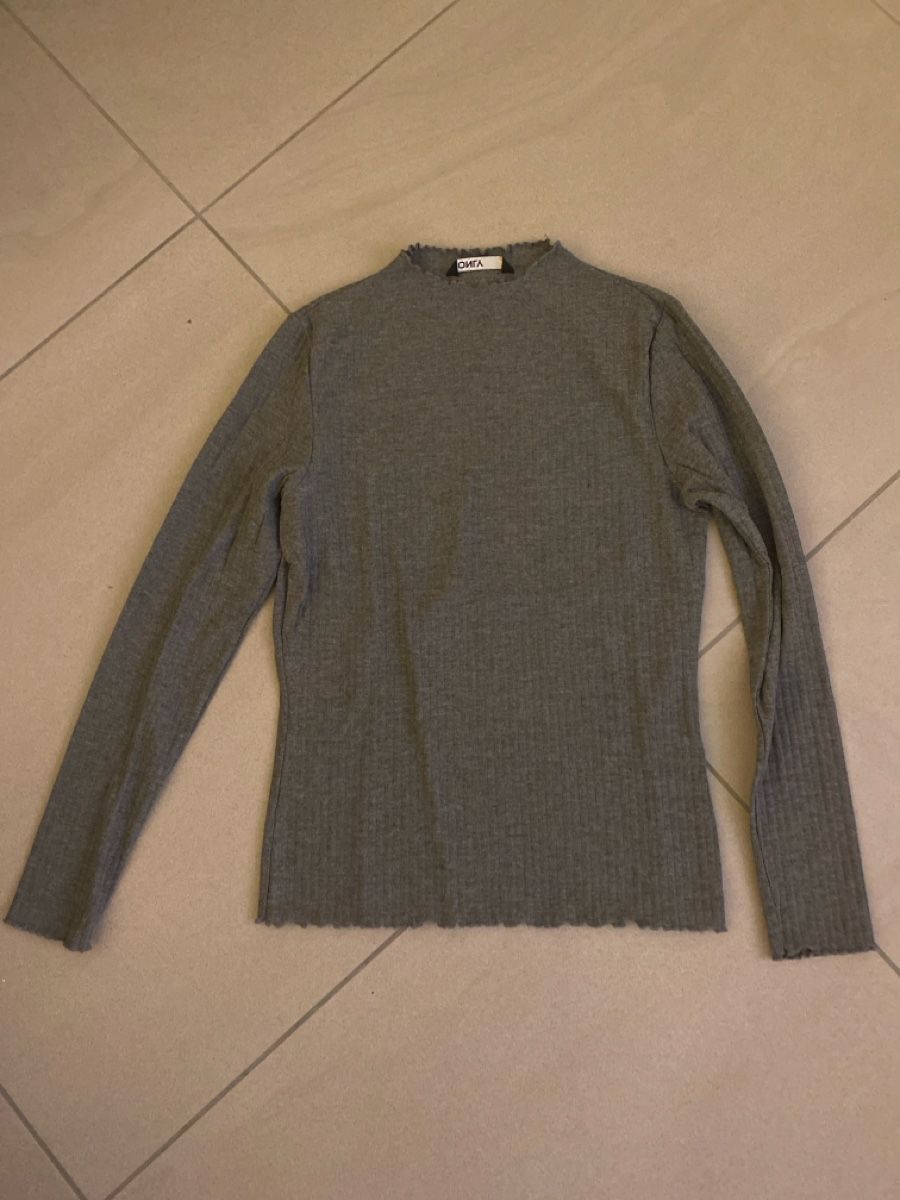 Only Maglioni & Felpe: Feiner Pullover – Usato da Chur venduto da dan_tp5n