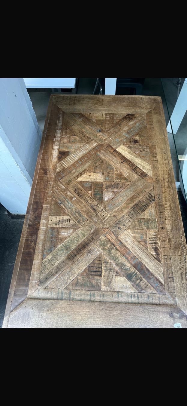 Kare Tische: Esstisch Kare Design – Gebraucht aus Winterthur von Miriri 1