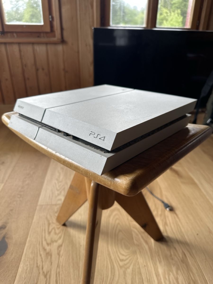 Sony Console: Sony PlayStation 4 Weiss /AB 1 FR – Usato da Pfäffikon ZH venduto da sim_lhk9 1